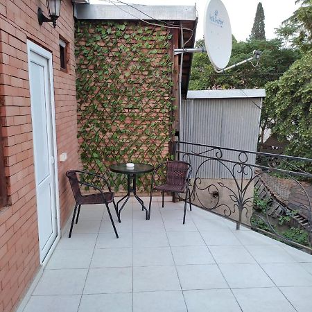 Apartment Dry Bridge Tbilisi Esterno foto