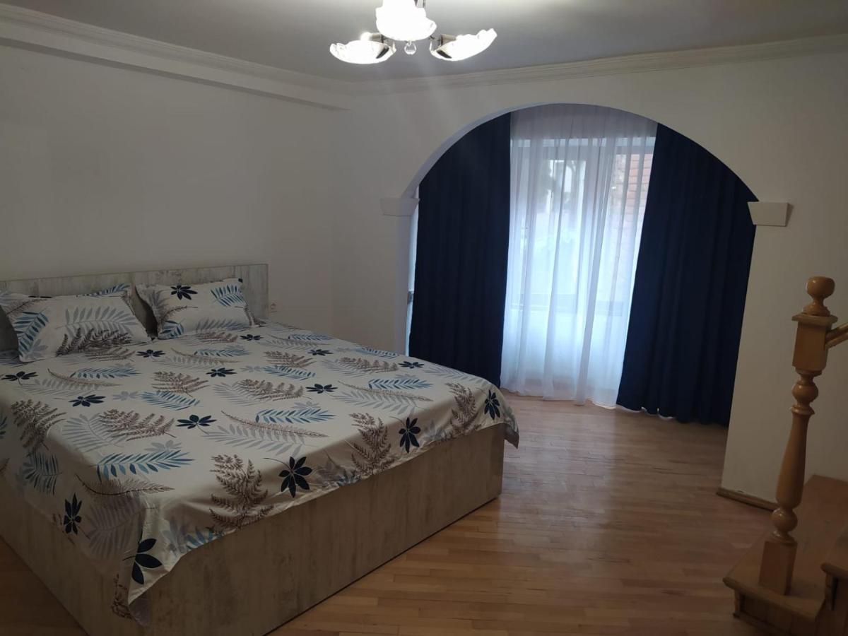 Apartment Dry Bridge Tbilisi Esterno foto