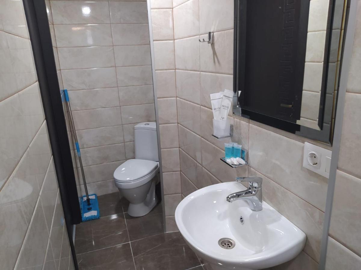 Apartment Dry Bridge Tbilisi Esterno foto